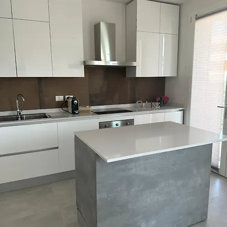 House Al Porto Apartment *